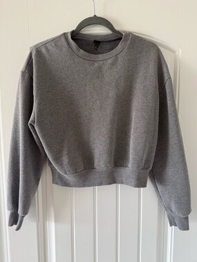 Wild Fable Classic Crewneck Cropped Sweatshirt - Gray